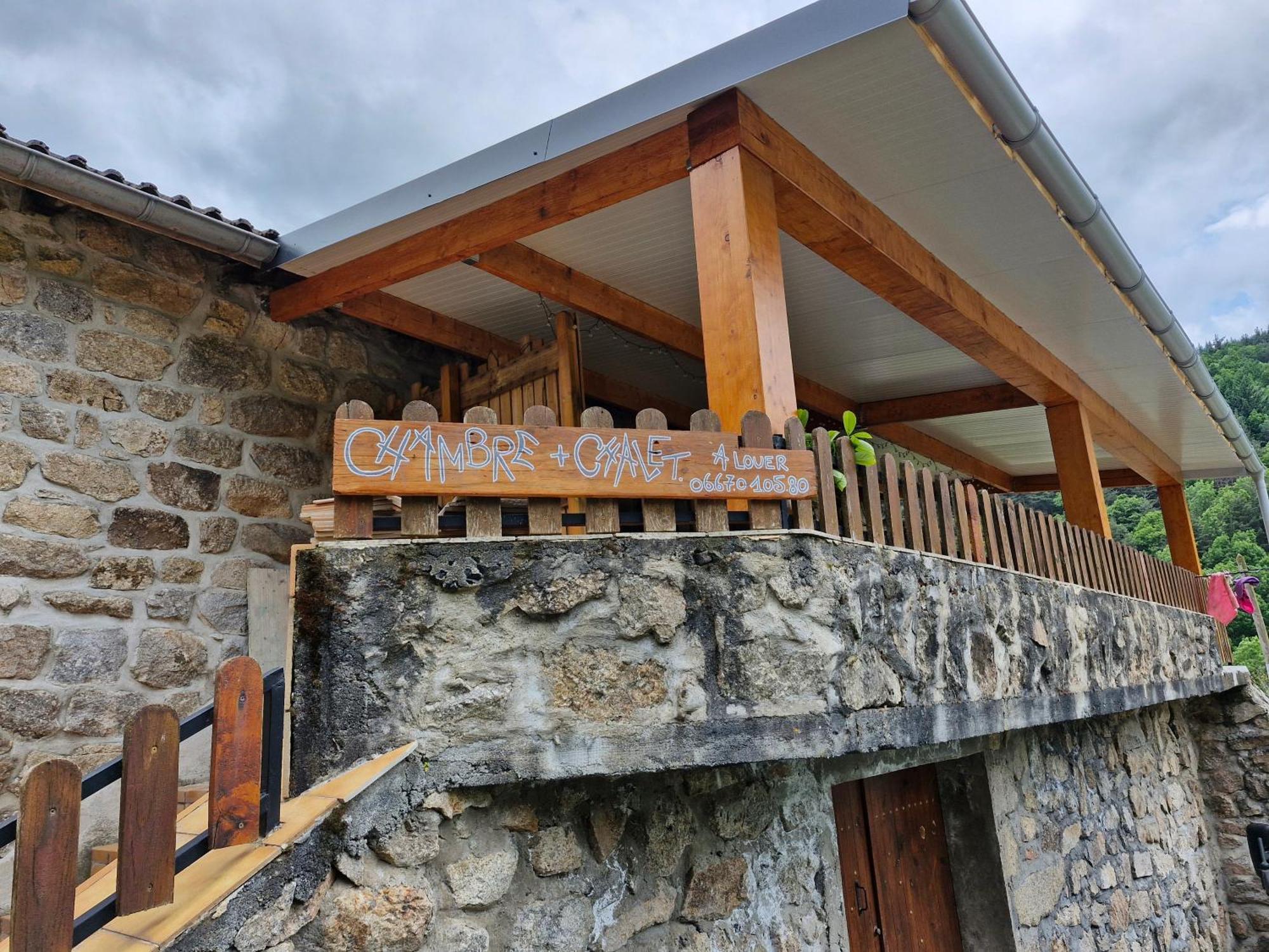 La Cabane Des Lucioles Saint-Julien-Boutieres Exteriör bild